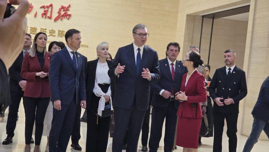 “sangaj-je-jedan-od-najlepsih-gradova-na-svetu”:-vucic-odusevljen-istorijom-i-razvojem-kine-(video) “sangaj-je-jedan-od-najlepsih-gradova-na-svetu”:-vucic-odusevljen-istorijom-i-razvojem-kine-(video)