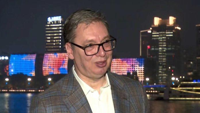 “srbija-ide-u-nebesa-kada-izadu-prvi-roboti”-vucic-iz-sangaja:-ekonomija-rasla-za-4-odsto,-verujem-da-cemo-uskoro-imati-velike-vesti-za-sid-i-zrenjanin