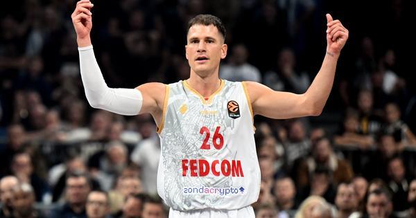 nedovic-i-druzina-srusili-burg:-monako-se-raspada-van-terena,-ali-na-parketu-leti-ka-tituli!-majk-dzejms-bojkotovao-mec nedovic-i-druzina-srusili-burg:-monako-se-raspada-van-terena,-ali-na-parketu-leti-ka-tituli!-majk-dzejms-bojkotovao-mec