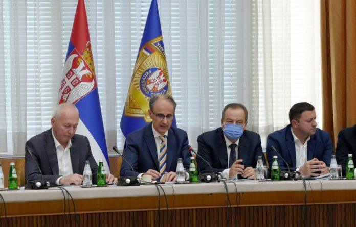 vanredna-sednica-republickog-staba-za-vanredne-situacije:-razmatrano-pucanje-magistralnog-cevovoda-“rzav”-i-problem-sa-vodosnabdevanjem-u-moravickom-okrugu