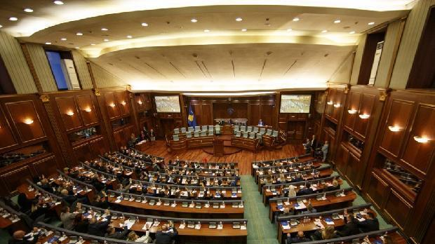 Трка-за-приштински-парламент:-козметичке-промене-или-излаз-из-дубоке-кризе-на-КиМ Трка-за-приштински-парламент:-козметичке-промене-или-излаз-из-дубоке-кризе-на-КиМ