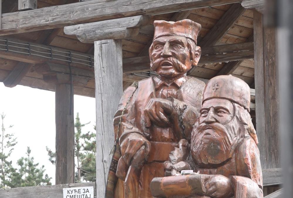 prorocanstvo-tarabica-za-2026.-godinu-ledi-krv:-svet-puca-kao-staklo,-ljudi-ce-se-u-kolonama-vracati-u-srbiju,-a-evo-ko-ce-preziveti-haos prorocanstvo-tarabica-za-2026.-godinu-ledi-krv:-svet-puca-kao-staklo,-ljudi-ce-se-u-kolonama-vracati-u-srbiju,-a-evo-ko-ce-preziveti-haos