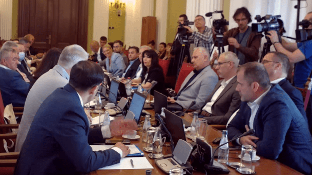 Дачић-на-седници-скупштинског-Одбора-за-одбрану:-Сви-који-брукају-полицију-треба-да-буду-ухапшени-и-удаљени-из-службе Дачић-на-седници-скупштинског-Одбора-за-одбрану:-Сви-који-брукају-полицију-треба-да-буду-ухапшени-и-удаљени-из-службе
