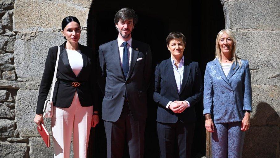 ana-brnabic-u-poseti-andori:-otvaramo-novo-poglavlje-u-odnosima-dveju-drzava ana-brnabic-u-poseti-andori:-otvaramo-novo-poglavlje-u-odnosima-dveju-drzava