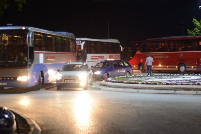 amss:-autobusi-na-granicnom-prelazu-presevo-na-izlazu-cekaju-tri-sata
