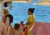 (VIDEO) SKANDAL U BUDVI ZBOG LEŽALJKI OD 15 EVRA Pevačica pravila haos na plaži, gurala se sa turistima da zauzme mesto – svi se i dalje sećaju sramote (video)-skandal-u-budvi-zbog-lezaljki-od-15-evra-pevacica-pravila-haos-na-plazi,-gurala-se-sa-turistima-da-zauzme-mesto-–-svi-se-i-dalje-secaju-sramote