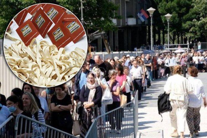 stigla-dopuna-iz-manastira-vatoped:-vernici-ne-moraju-da-brinu,-bice-dovoljno-trakica-osvestanih-na-pojasu-presvete-bogorodice