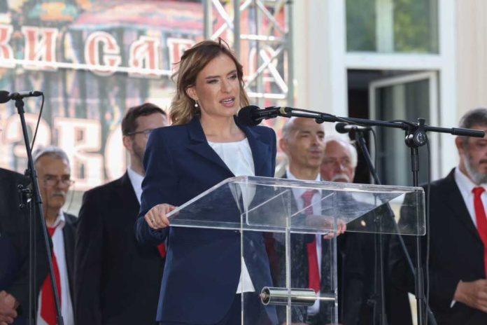 durdevic-stamenkovski-na-saboru-“krusedolska-zvona”:-doslo-je-vreme-da-se-popisu-imena-svih-ubijenih-i-stradalih-srba-sa-prostora-republike-srpske-krajine