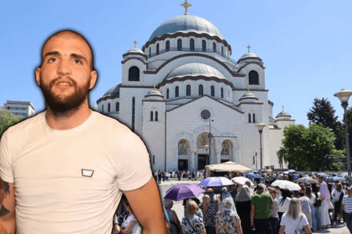 veljko-raznatovic-medu-hiljadama-vernika-ispred-hrama-svetog-save:-satima-cekao-da-se-pokloni-casnom-pojasu-presvete-bogorodice
