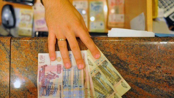 ovo-ce-biti-sutrasnji-kurs-dinara-prema-evru