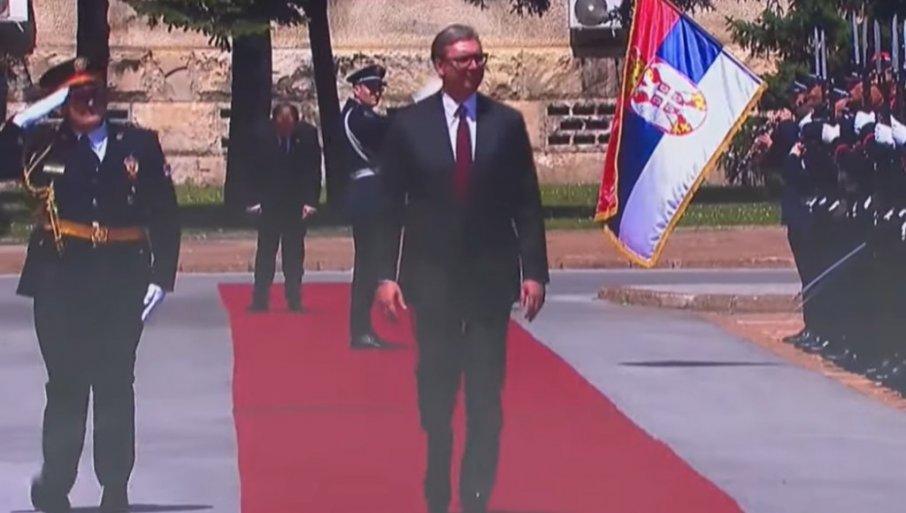 svecanost-u-palati-srbija:-predsednik-vucic-prisustvuje-svecanoj-akademiji-povodom-dana-mup-i-dana-policije svecanost-u-palati-srbija:-predsednik-vucic-prisustvuje-svecanoj-akademiji-povodom-dana-mup-i-dana-policije
