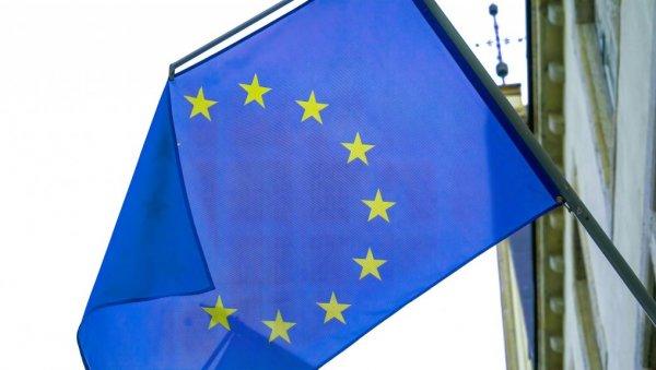 „eu-srlja-u-ponor-kao-rimsko-carstvo“:-brutalno-upozorenje-ceskog-politicara-uzdrmalo-brisel „eu-srlja-u-ponor-kao-rimsko-carstvo“:-brutalno-upozorenje-ceskog-politicara-uzdrmalo-brisel
