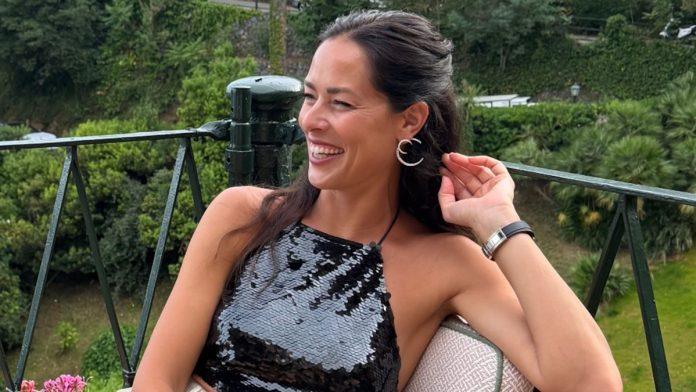 gola-leda,-sljokicasti-topic-i-minic-ana-ivanovic-bas-provocira:-muskarci-ne-znaju-gde-pre-da-gledaju-(foto)