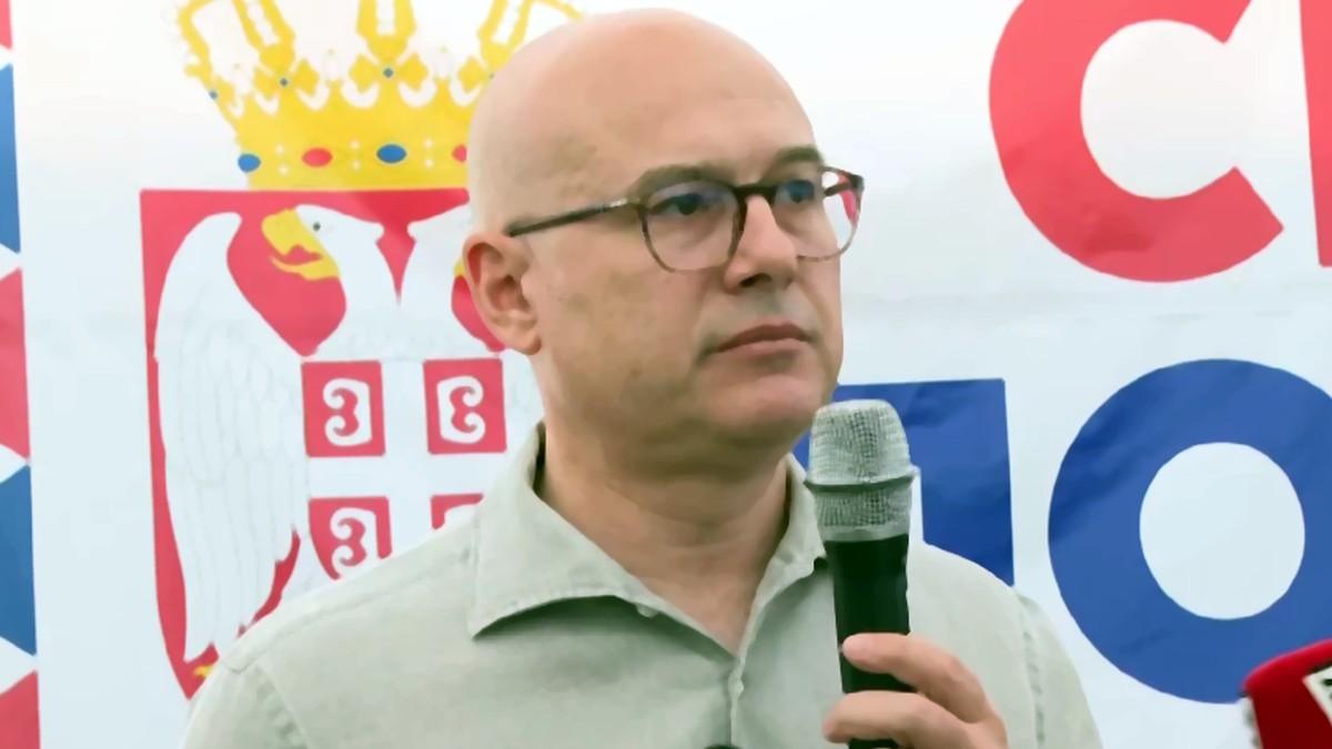 “ili-cemo-sacuvati-drzavu-ili-nas-vracaju-unazad”-vucevic-na-skupu-sns-u-priboju:-“cekaju-nas-sudbonosni-izbori” “ili-cemo-sacuvati-drzavu-ili-nas-vracaju-unazad”-vucevic-na-skupu-sns-u-priboju:-“cekaju-nas-sudbonosni-izbori”
