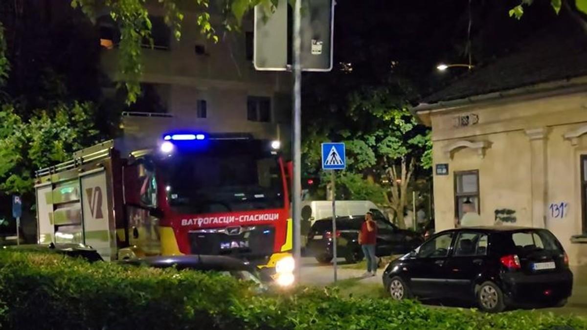 (video)-pozar-u-novom-sadu-vatra-buknula-u-stanu-tokom-pripreme-vecere (video)-pozar-u-novom-sadu-vatra-buknula-u-stanu-tokom-pripreme-vecere