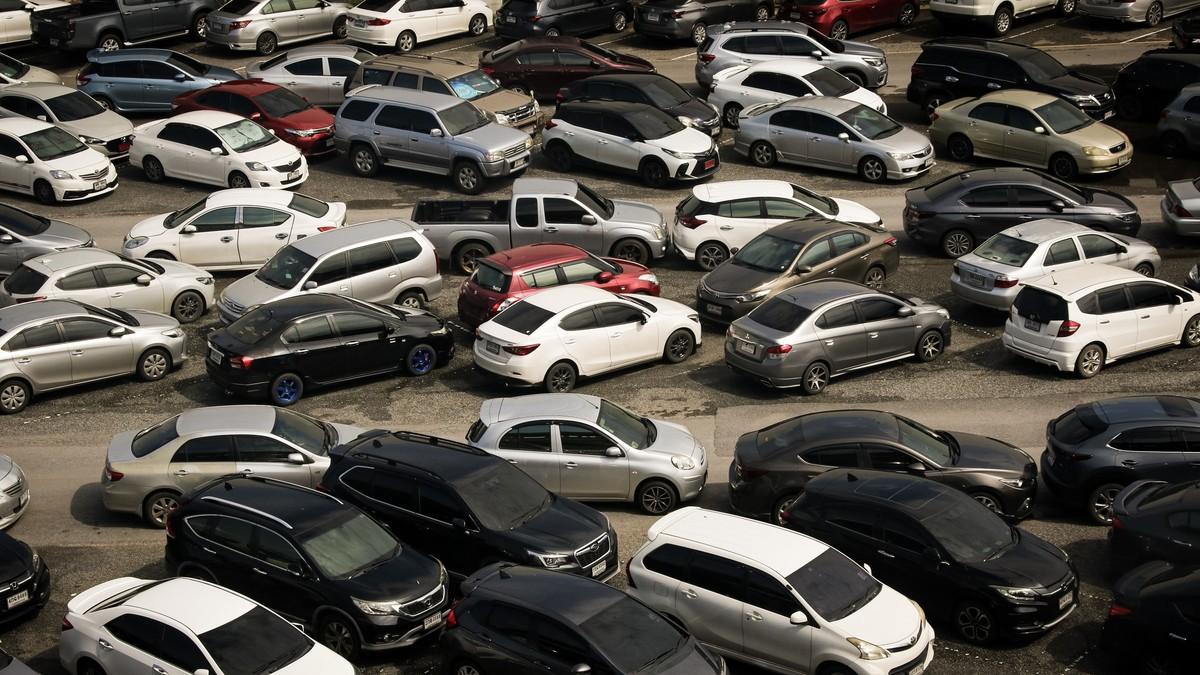 prometu-trgovini-na-veliko-i-malo-motornim-vozilima-veci-za-2,0-odsto-u-tekucim-cenama prometu-trgovini-na-veliko-i-malo-motornim-vozilima-veci-za-2,0-odsto-u-tekucim-cenama