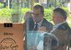 PAPARAZZO: Evo s kim sedi Mijat u restoranu pola sata pre Skupštine Partizana (FOTO, VIDEO) paparazzo:-evo-s-kim-sedi-mijat-u-restoranu-pola-sata-pre-skupstine-partizana-(foto,-video)