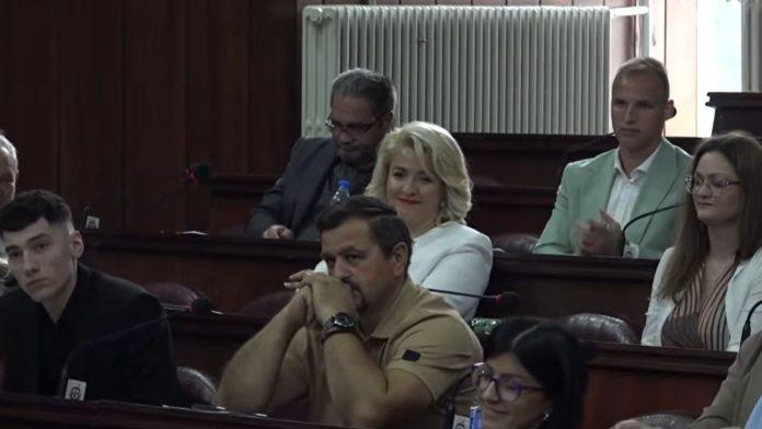 kandidat-sns-vesna-tomic-izabrana-za-predsednicu-opstine-kula:-za-nju-glasalo-20-od-37-odbornika