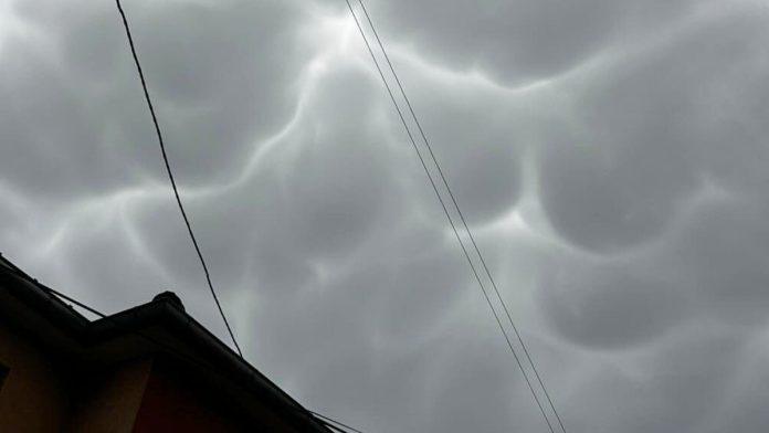 sta-je-ovo-na-nebu-iznad-jagodine-posle-nevremena?!-gradani-sve-zabelezili-kamerom,-ovo-se-retko-vida-(foto)