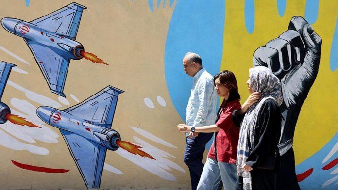 trampu-treba-da-se-ovaj-rat-okonca,-ali-iran-odbija-da-se-povuce:-bbc-urednik