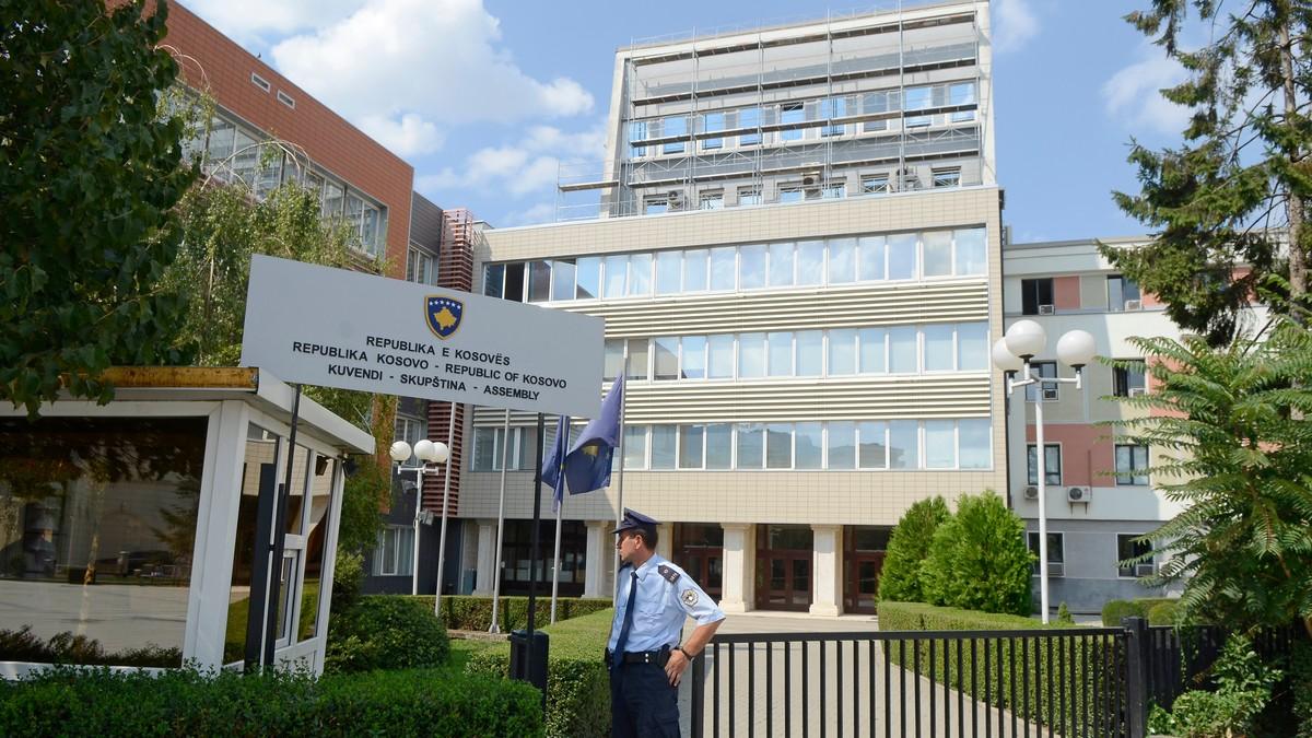 pristina:-tuzilastvo-privremenih-institucija-podiglo-optuznice-protiv-petorice-srba pristina:-tuzilastvo-privremenih-institucija-podiglo-optuznice-protiv-petorice-srba