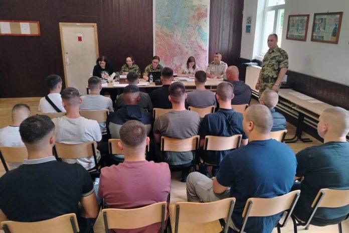 nova-generacija-vojnika-stigla-u-kasarne!-pocelo-dobrovoljno-sluzenje-vojnog-roka,-evo-sta-ih-ocekuje