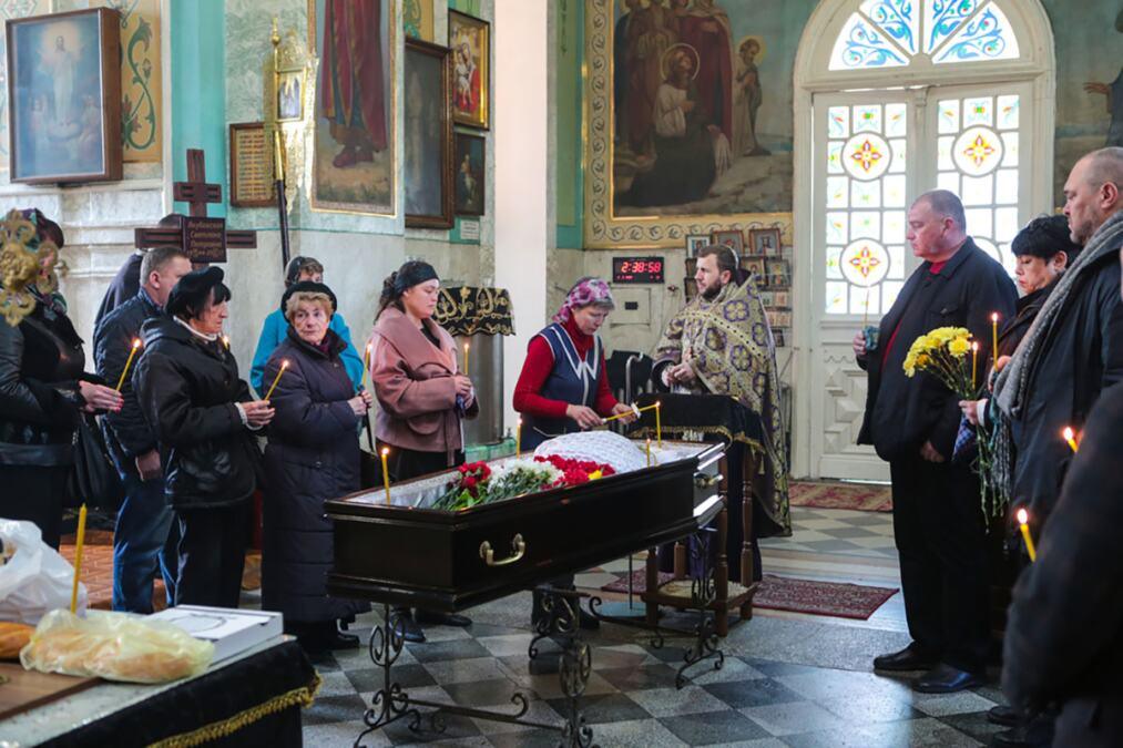 sta-znaci-kada-neko-umre-na-veliki-praznik-ili-slavu?-vernici-veruju-da-je-to-blagoslov,-a-evo-sta-o-tome-kaze-crkva sta-znaci-kada-neko-umre-na-veliki-praznik-ili-slavu?-vernici-veruju-da-je-to-blagoslov,-a-evo-sta-o-tome-kaze-crkva