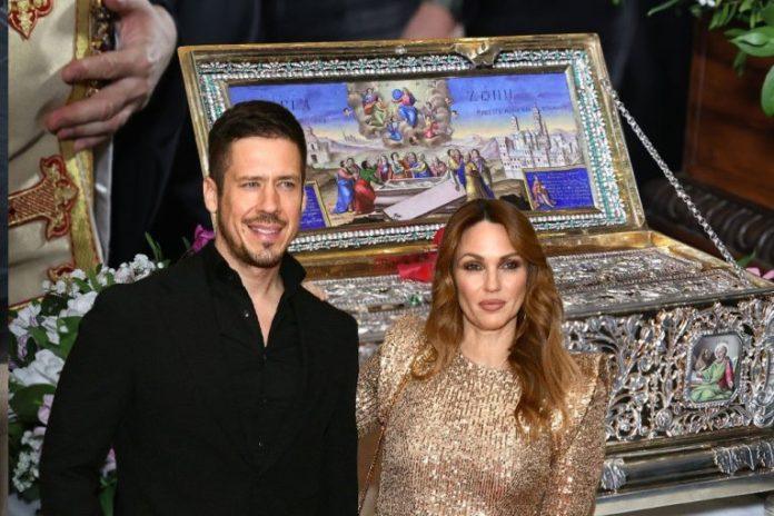 noge-su-prazne,-ali-je-dusa-puna:-bojana-i-nikola-rokvic-celivali-pojas-presvete-bogorodice-(foto)
