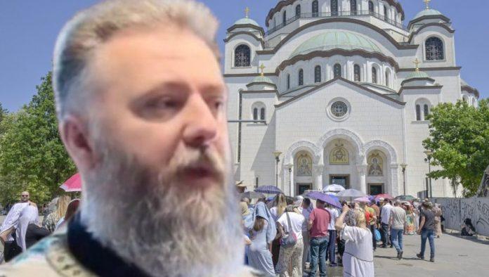 „ni-turci-nas-nisu-tako-castili-kao-nasi-izrodi“-otac-predrag-popovic-ostro-osudio-kritike-na-racun-vernika-koji-celivaju-pojas-bogorodice
