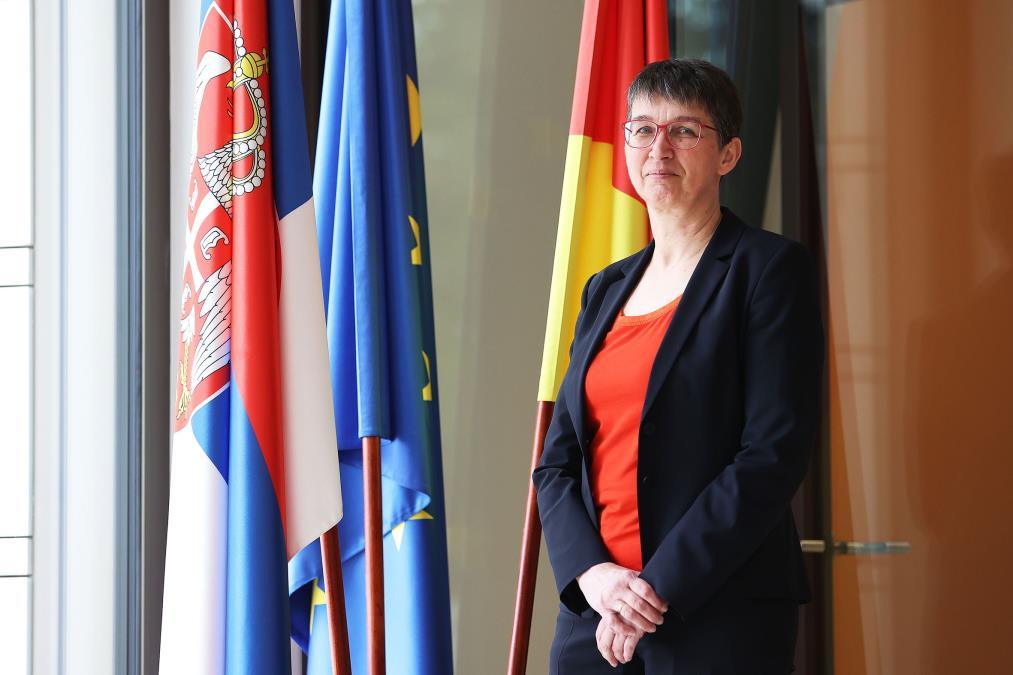 ”srbija-ima-ogroman-potencijal-za-brze-evrointegracije”!-ambasadorka-nemacke-anke-konrad:-potrebna-veca-dinamika ”srbija-ima-ogroman-potencijal-za-brze-evrointegracije”!-ambasadorka-nemacke-anke-konrad:-potrebna-veca-dinamika