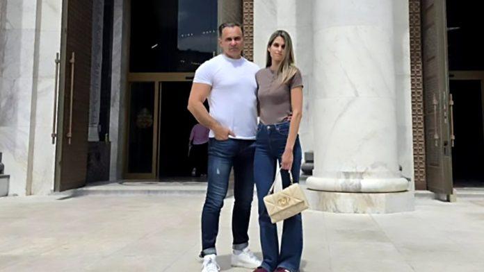 “porodica-i-ljubav-su-temelji-svega”-bivsi-decko-jovane-jeremic-sa-novom-devojkom-u-hramu:-celivali-pojas-presvete-bogorodice,-a-tu-su-i-njegovi-sinovi