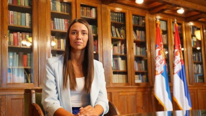 “najveci-bol-im-je-srpska-pobeda”-duric-osula-paljbu-po-blokaderima:-dezurni-mrzitelji-ponovo-udarili-na-vucica-i-sopstvenu-drzavu