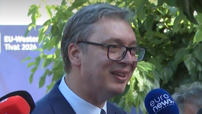 “postao-sam-nezavisan-danas?”-vucic-podsetio-crnogorskog-novinara:-vi-ste-se-otcepili-od-drzavne-zajednice-–-“lak-i-lep”-vam-je-zivot