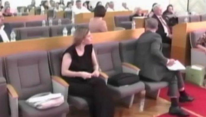 skandal-u-trsteniku!-odbornik-aleksicevog-pokreta-sutnuo-nacelnicu!-(video)