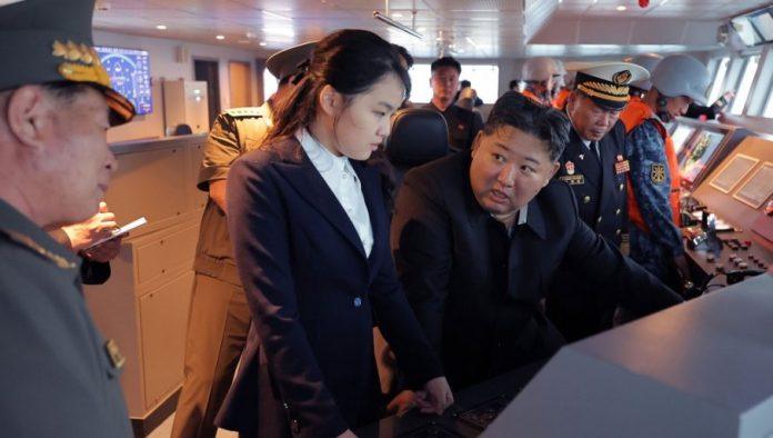 kim-sa-cerkom-dosao-na-testiranje-razaraca:-otkrio-sta-je-glavni-cilj-razvoja-nacionalne-odbrane