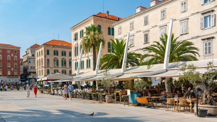 “procureli”-podaci-sa-popularne-platforme!-pogodeno-100.000-turista-na-jadranu-(foto)