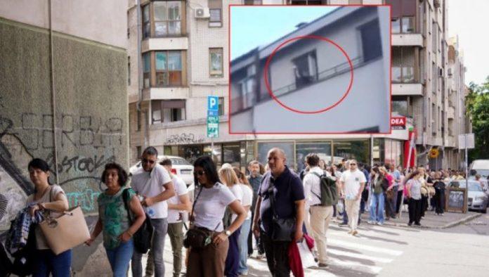 sa-terase-vracara:-pomahnitala-blokaderka-zasipala-flasama-vernike-ispred-hrama-svetog-save!-(video)