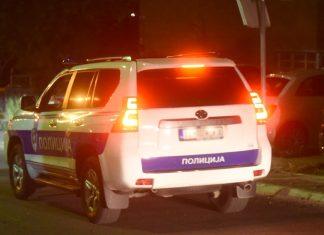 U RUCI MU EKSPLODIRAO TOPOVSKI UDAR Mladić (26) teško povređen na Zvezdari, lekari morali da mu AMPUTIRAJU ŠAKU u-ruci-mu-eksplodirao-topovski-udar-mladic-(26)-tesko-povreden-na-zvezdari,-lekari-morali-da-mu-amputiraju-saku
