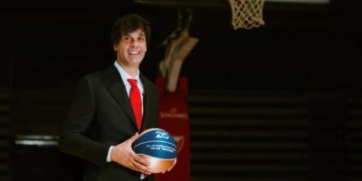teodosic-sprema-bombu:-zvezda-nasla-centra-sa-ubojitim-sutom-za-tri-poena teodosic-sprema-bombu:-zvezda-nasla-centra-sa-ubojitim-sutom-za-tri-poena