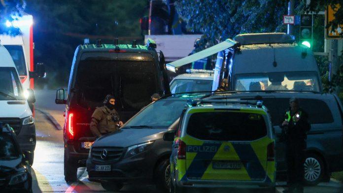 upucao-policajca,-troje-dece-drzao-kao-taoce!-drzavljanin-srbije-(51)-u-istraznom-zatvoru-nakon-haosa-u-dortmundu:-evo-za-sta-je-ranije-osudivan