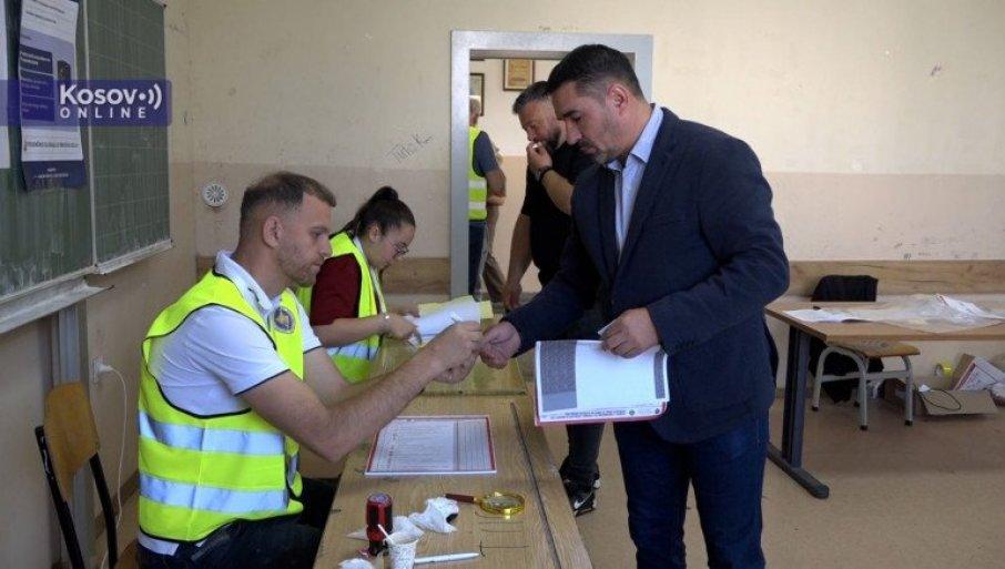 zivic:-sigurni-smo-da-ce-srpska-lista-osvojiti-sve-mandate zivic:-sigurni-smo-da-ce-srpska-lista-osvojiti-sve-mandate