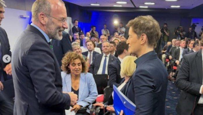 “velika-zahvalnost-epp-na-pozivu”-brnabic:-mi-iz-sns-nastavljamo-da-radimo-na-evropskom-putu-srbije-(foto)