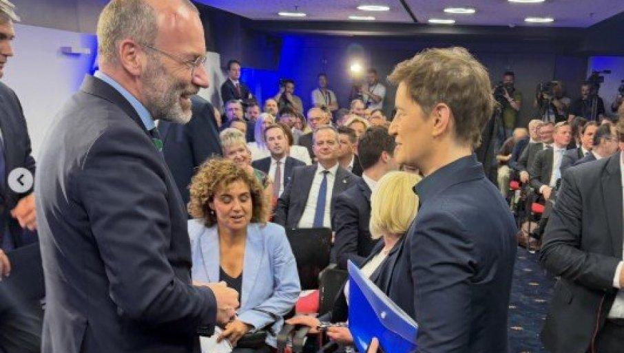 “velika-zahvalnost-epp-na-pozivu”-brnabic:-mi-iz-sns-nastavljamo-da-radimo-na-evropskom-putu-srbije-(foto) “velika-zahvalnost-epp-na-pozivu”-brnabic:-mi-iz-sns-nastavljamo-da-radimo-na-evropskom-putu-srbije-(foto)