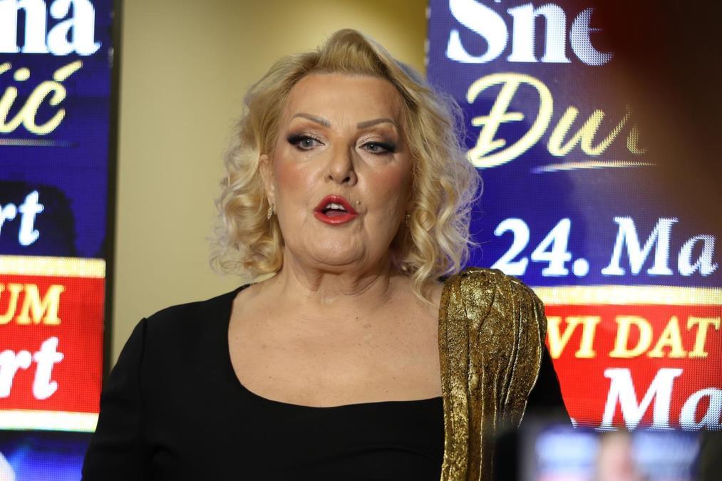 snezana-durisic-u-udzbeniku-za-osmake:-javnost-u-soku,-a-evo-sta-na-to-kaze-pevacica-–-oglasile-se-autorke snezana-durisic-u-udzbeniku-za-osmake:-javnost-u-soku,-a-evo-sta-na-to-kaze-pevacica-–-oglasile-se-autorke