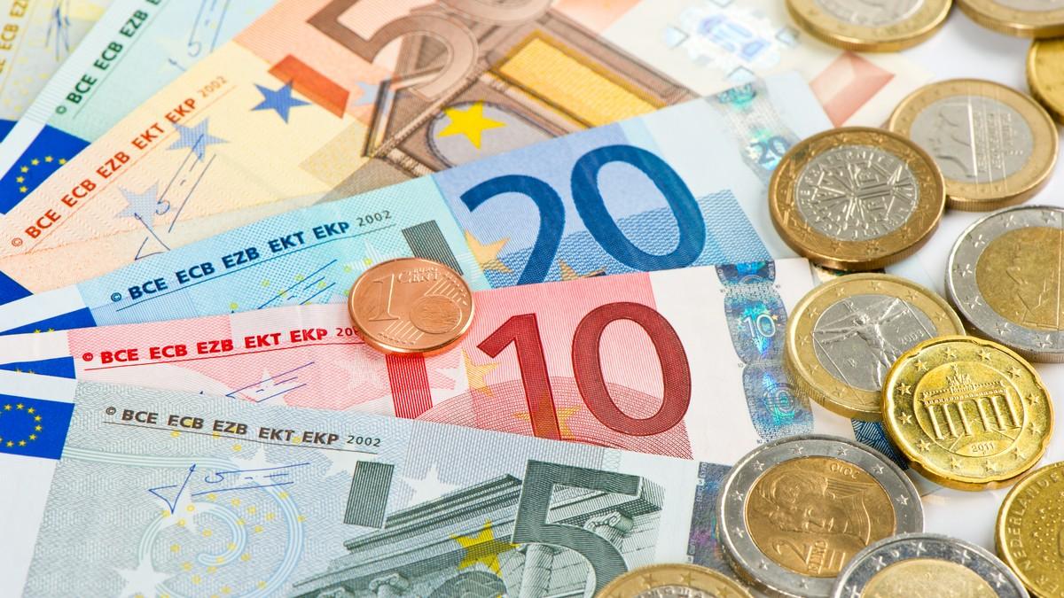 iznosi-do-200-evra!-tekuci-racuni-postaju-luksuz:-ovoliko-sada-banke-u-nemackoj-naplacuju-klijentima iznosi-do-200-evra!-tekuci-racuni-postaju-luksuz:-ovoliko-sada-banke-u-nemackoj-naplacuju-klijentima