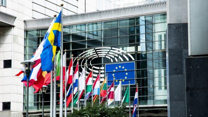 vecita-cekaonica-ili-brza-pruga-do-eu-sta-za-srbiju-znaci-novi-plan-nemacke-i-francuske
