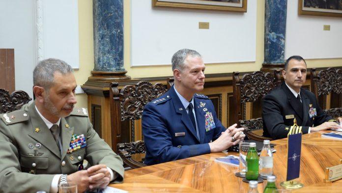 grinkevic:-nato-posvecen-bezbednosnoj-situaciji-na-balkanu,-glavna-resenja-politicka