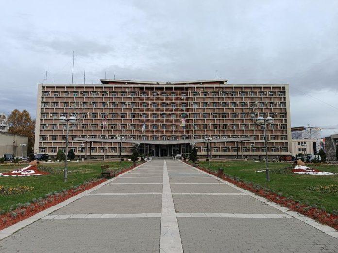 cepali-sediste-i-pravili-stetu-po-gradskom-prevozu:-apel-kragujevcanima-da-cuvaju-svoje-autobuse-i-zajednicku-imovinu