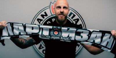 zvanicno:-milosevic-produzio-ugovor-s-partizanom-–-jos-godinu-dana-medu-stativama zvanicno:-milosevic-produzio-ugovor-s-partizanom-–-jos-godinu-dana-medu-stativama