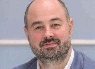 “ŠTA DA OČEKUJETE OD LIKA KOJI JE BRANIO ADEMA JAŠARIJA?” Haos na mrežama zbog teksta Radovanovića, građani ga razvalili “sta-da-ocekujete-od-lika-koji-je-branio-adema-jasarija?”-haos-na-mrezama-zbog-teksta-radovanovica,-gradani-ga-razvalili